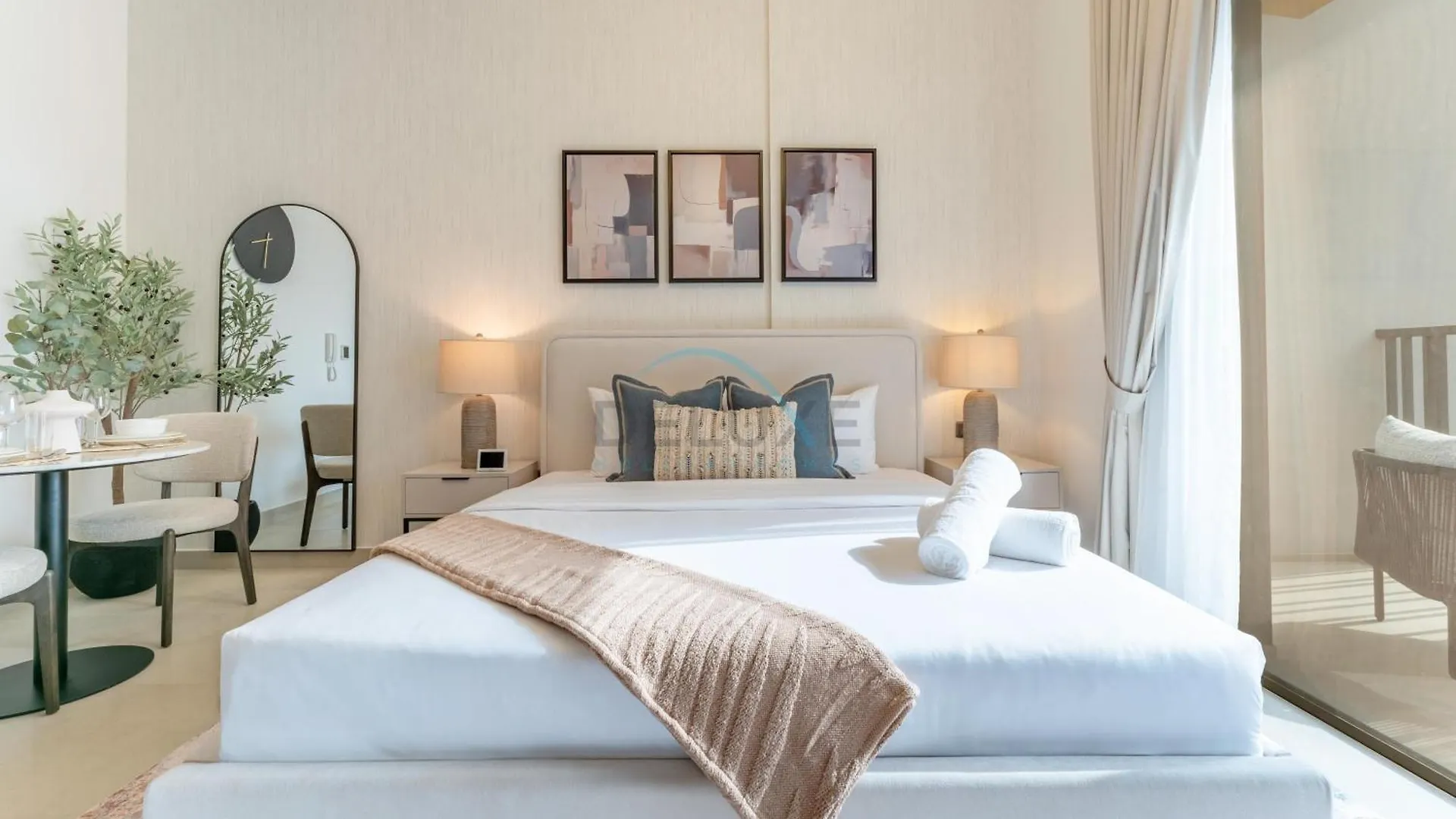 Community Views Studio Near Nad Al Sheba Gardens With Balcony, Mag 980, Mohammad Bin Rashid By Deluxe Holiday Homes Dubai United Arab Emirates