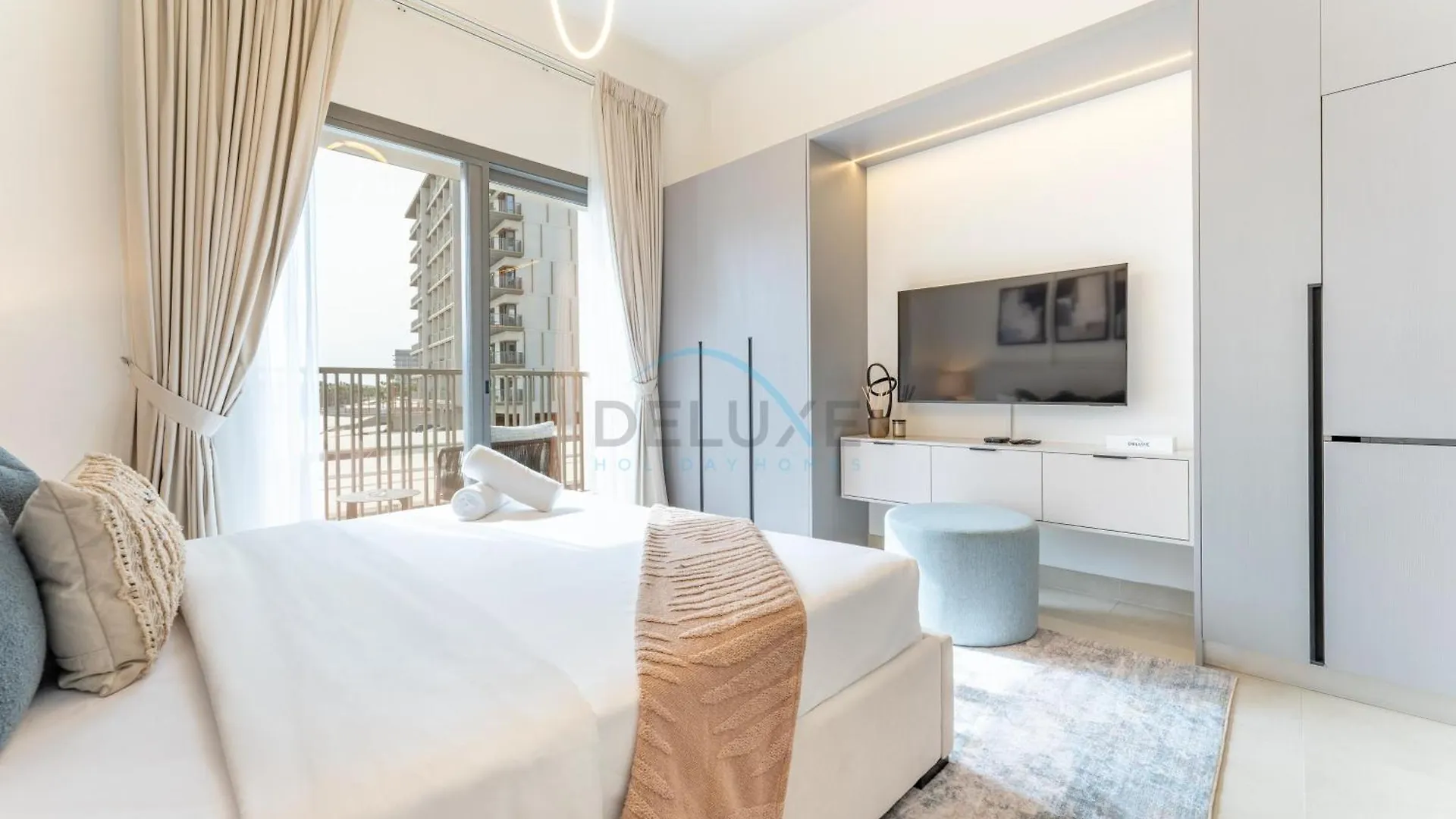 Apartment Community Views Studio Near Nad Al Sheba Gardens With Balcony, Mag 980, Mohammad Bin Rashid By Deluxe Holiday Homes Dubai