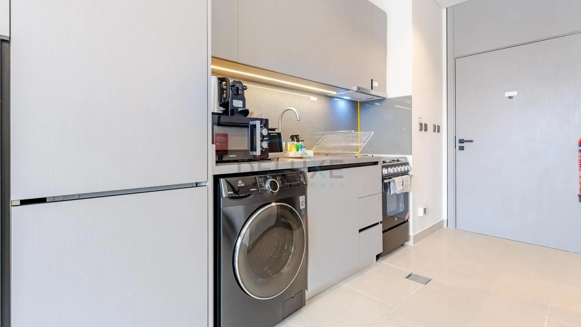 Apartment Community Views Studio Near Nad Al Sheba Gardens With Balcony, Mag 980, Mohammad Bin Rashid By Deluxe Holiday Homes Dubai United Arab Emirates